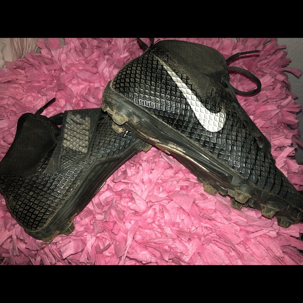 Men’s Nike football cleats
